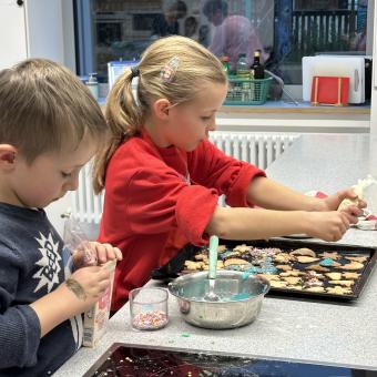 Kinder-Weihnachtsbäckerei in Vilsbiburg
